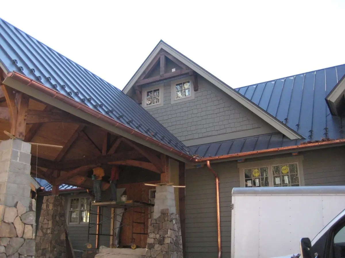 Craftsman Roofing team delivering quality roofing work in Highland Estates